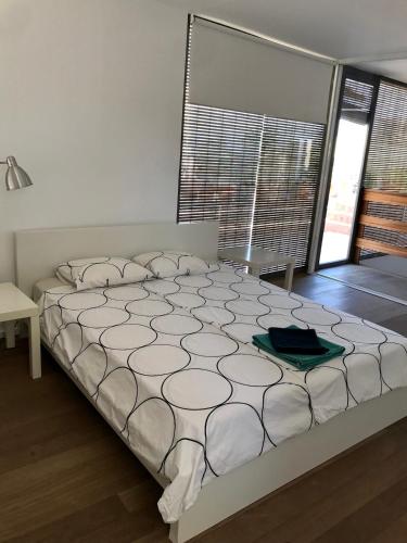 Beautiful penthouse, sea view, 100m from the beach