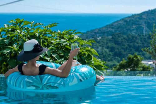 Nedia Retreat - Private Pool & Stunning Sea View