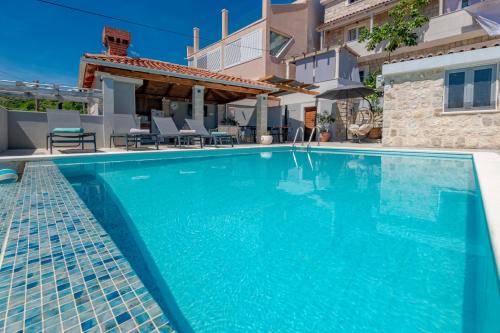 Nedia Retreat - Private Pool & Stunning Sea View