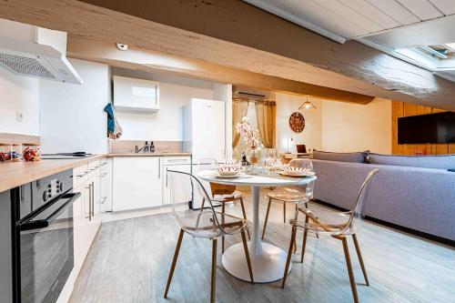 Air-conditioned two-room apartment Free parking Close to Aude