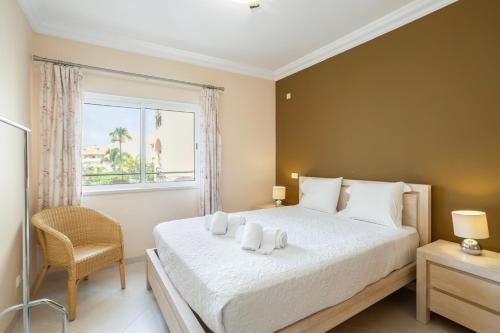 Centralgarve - Modern 2BR Apartment wPool in Vilamoura - Praia Village