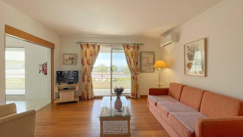 Poolside Bliss T1 HsR Vilamarina