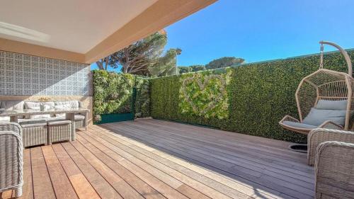 Bel appartement T2 dans résidence à Saint-Raphaël Valescure à 10 minutes de la mer