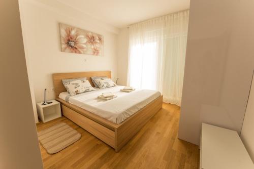 Modern apartment with two bedrooms near the sea