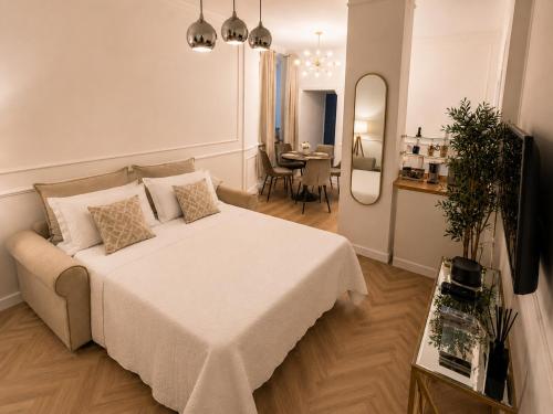 Via del Corso Charme Apartment