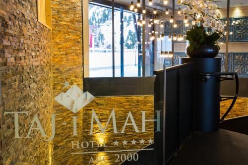 Sijil, anugerah, tanda atau dokumen lain yang dipamerkan di Hôtel Taj-I Mah by Les Etincelles