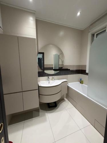 Grand Appartement Promenade des anglais vue Mer - Quartier Magnan
