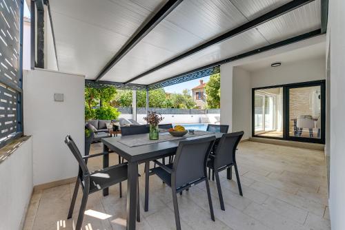 City Shell Luxury Residence