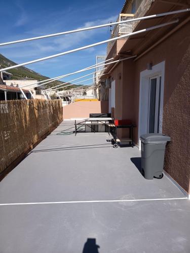 Loutraki Central Appartment