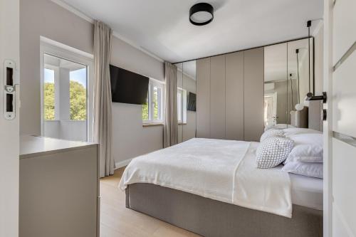 City Shell Luxury Residence