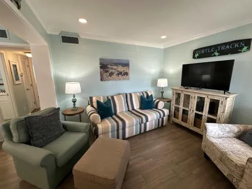 Hilton Head Resort 2BR Near Beach Pools Hot Tub photo 1