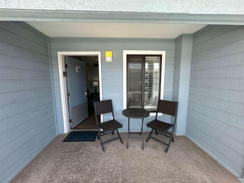 Hilton Head Resort 2BR Near Beach Pools Hot Tub photo 6