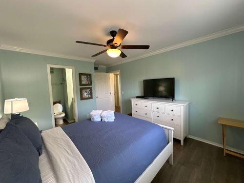 Hilton Head Resort 2BR Near Beach Pools Hot Tub photo 15
