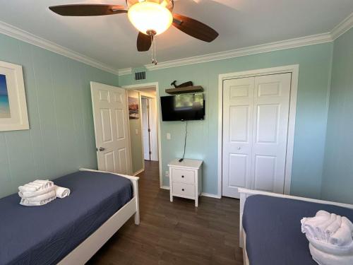 Hilton Head Resort 2BR Near Beach Pools Hot Tub photo 20