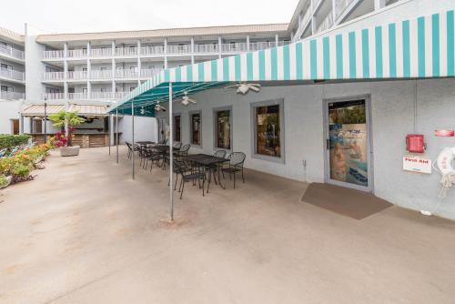Hilton Head Resort 2BR Near Beach Pools Hot Tub photo 41