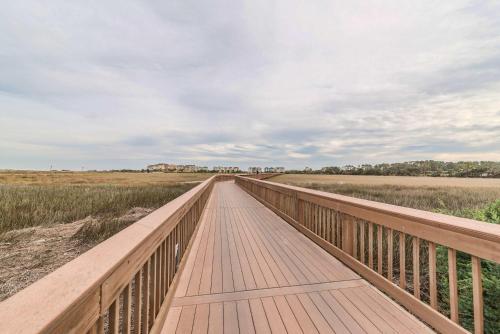Hilton Head Resort 2BR Near Beach Pools Hot Tub photo 42