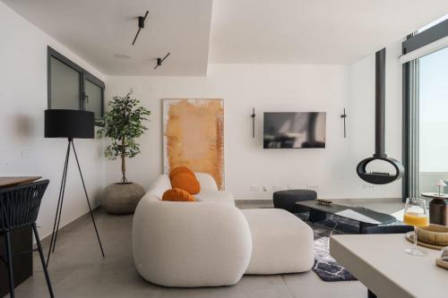 Villa Prive by Frontier Residences