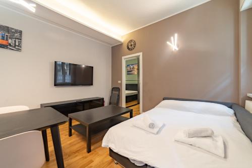 5 Min Car from Central Station, with 2 Bedrooms