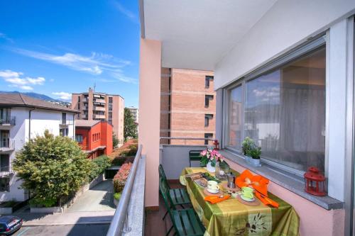 Kiki House for 4 with Balcony & Lift - Happy Rentals