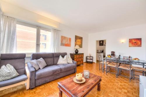 Kiki House for 4 with Balcony & Lift - Happy Rentals