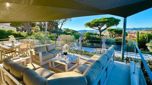 Superbe villa Vue mer - 5 suites - centre & plage à 8'
