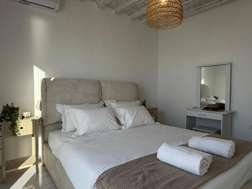 Luxury Living with Iconic Windmill & Sunset Views