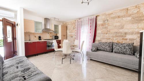 Apartment Romić