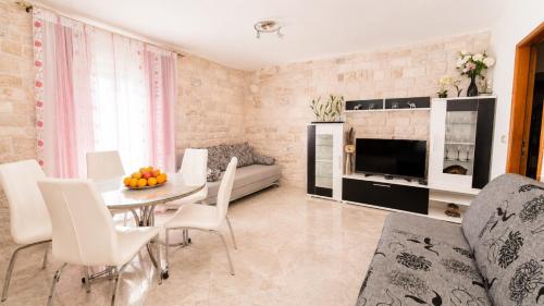 Apartment Romić