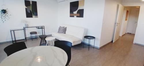 Sea View K Apartments