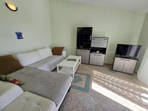 Apartments with parking space Barbat, Rab - 23180