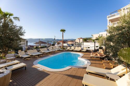 Hotel Vagabundo - Heated Pool , Stunning View & Breakfast