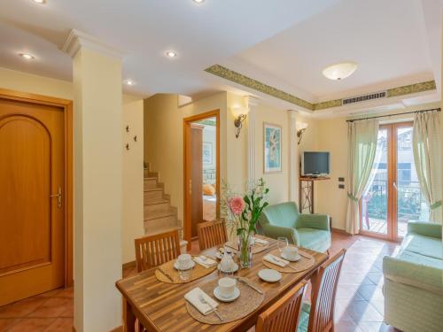 Stunning Roman Holiday VIlla for 5