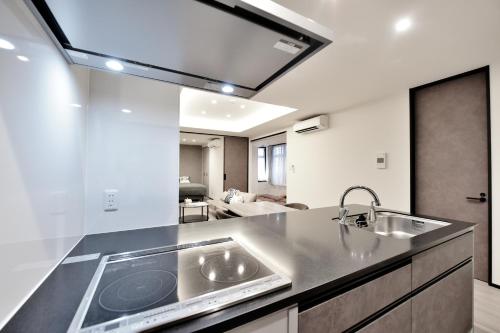 Spacious 79sqm Family Apartment Namba Dotonbori Kuromon 8 Guests Riverwood 206