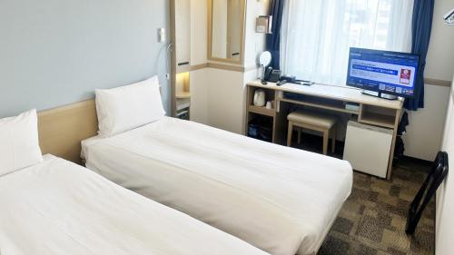 Toyoko Inn Tokyo Shinjuku gyoemmae eki 3 ban Deguchi