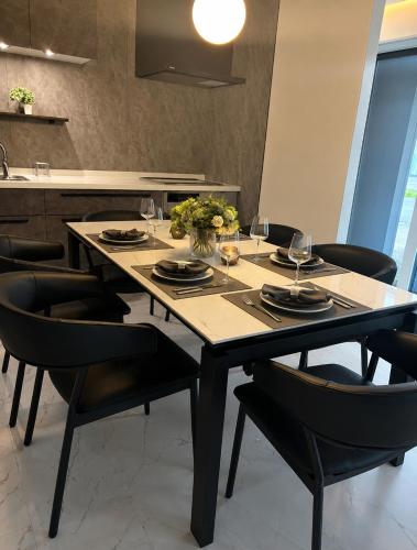 Brand New Furano Private Villa 雪の音 8 mins to ski field