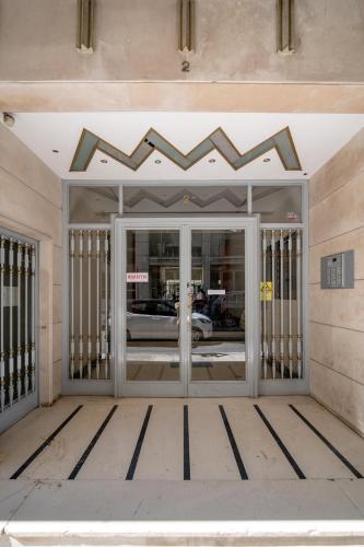 ANGEL , stylish boutigue apartment in the heart of PLAKA ,walk to acropolis