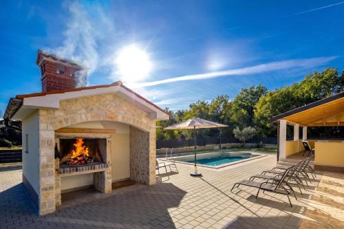 Casa Berton /w Heated Saltwater Pool