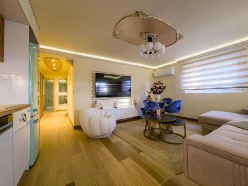SEA LA VIE LUXURY Apartments