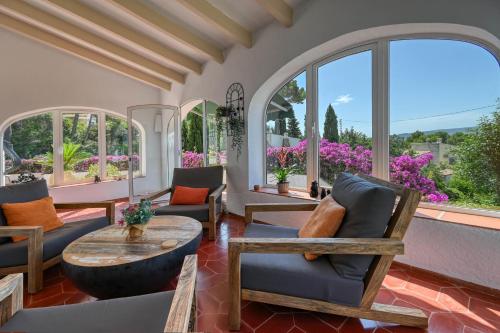 Casa Nana by Aguilarent