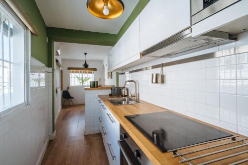 Carretería Penthouse, by Homing U