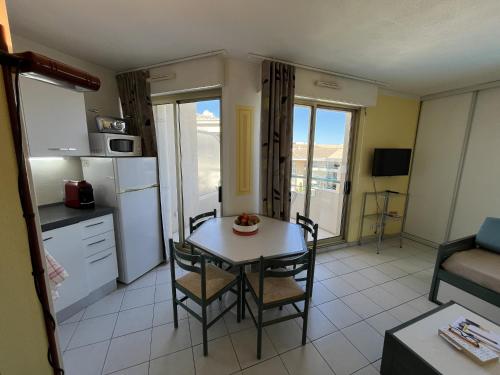 OPEN 41m2 4eme etage vue sur piscine