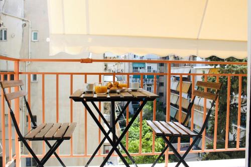 Stylish 2BR Flat Near Acropolis - 11 min drive