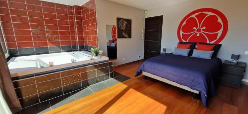 VILLA LA MAZAL, Bord de Mer, Piscine, Double Baignoire Balneo, Climatisation