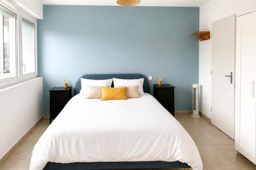 Beautiful flat with terrace & parking Marseille