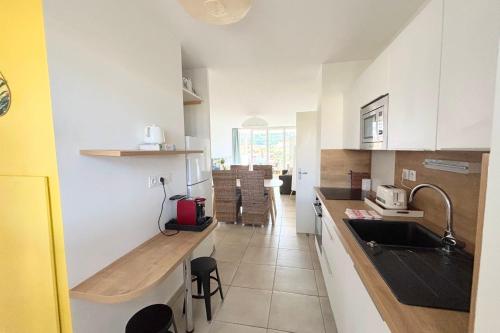 Beautiful flat with terrace & parking Marseille
