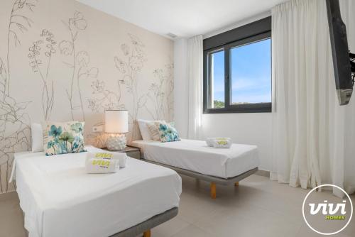 ViVi Homes - The Essence - Sea Views - Terrace - Pool - Gym