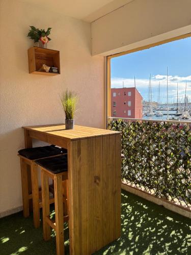 Manisa Apartment with Harbor View