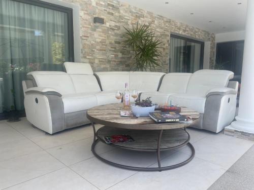 VILLA MESSILIA Guest Rooms French Riviera