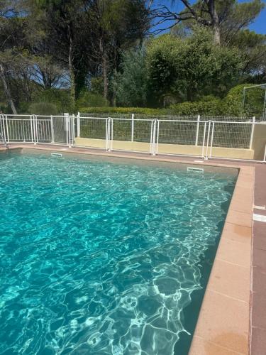 Appartement avec piscine et parking, Saint-Raphaël - La Villa de Mina