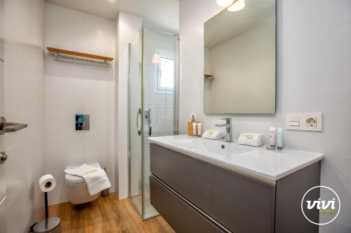ViVi Homes - Brisa Del Mar - Beach Front - Views - Pool